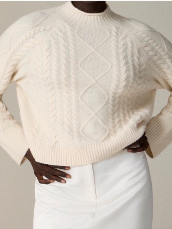 J. Crew Sweaters - 🪿 {J. Crew Mock Cable knit Sweater